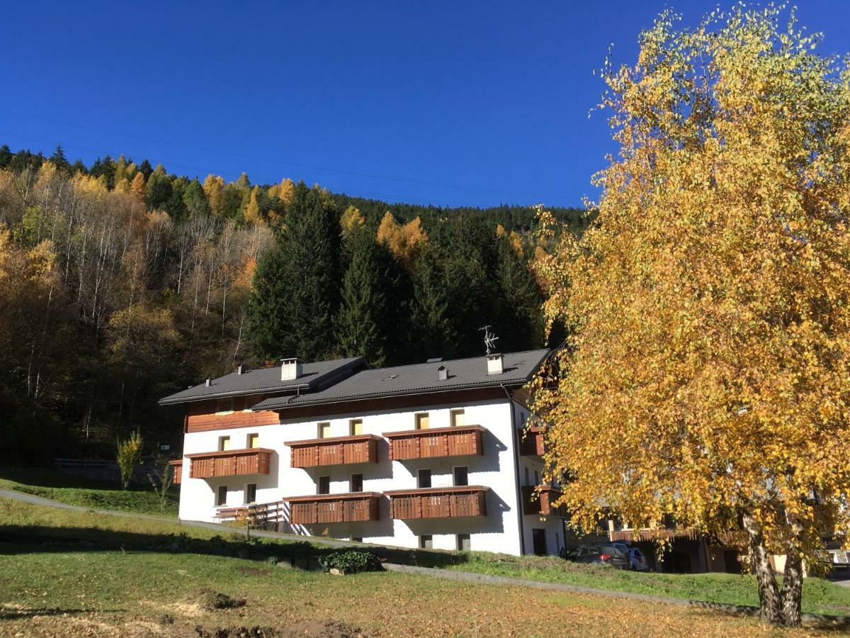 Chalet Del Bosco Valdisotto Buitenkant foto