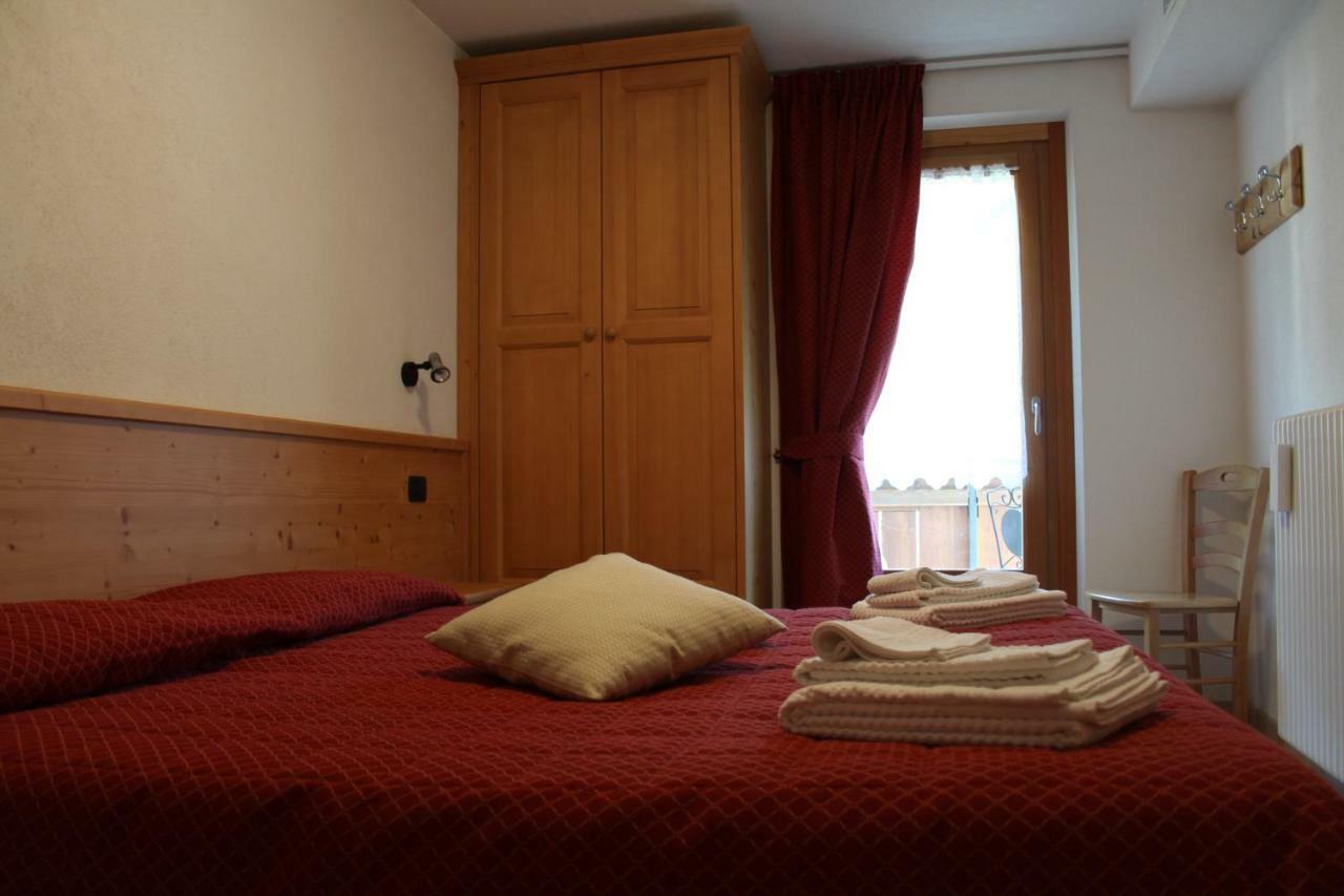 Chalet Del Bosco Valdisotto Buitenkant foto